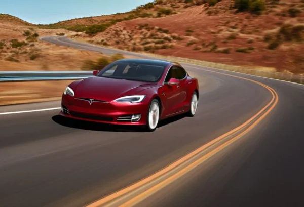 Nên mua loại bảo hiểm ô tô nào?